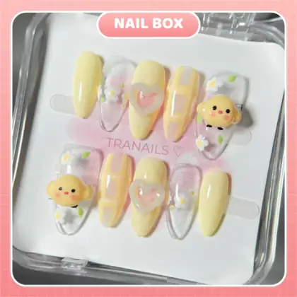 Nail box Gà Con
